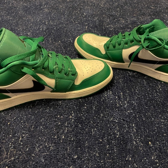 Nike Jordan 1 Low Pine Green (Used, Size 12) - Picture 4 of 6